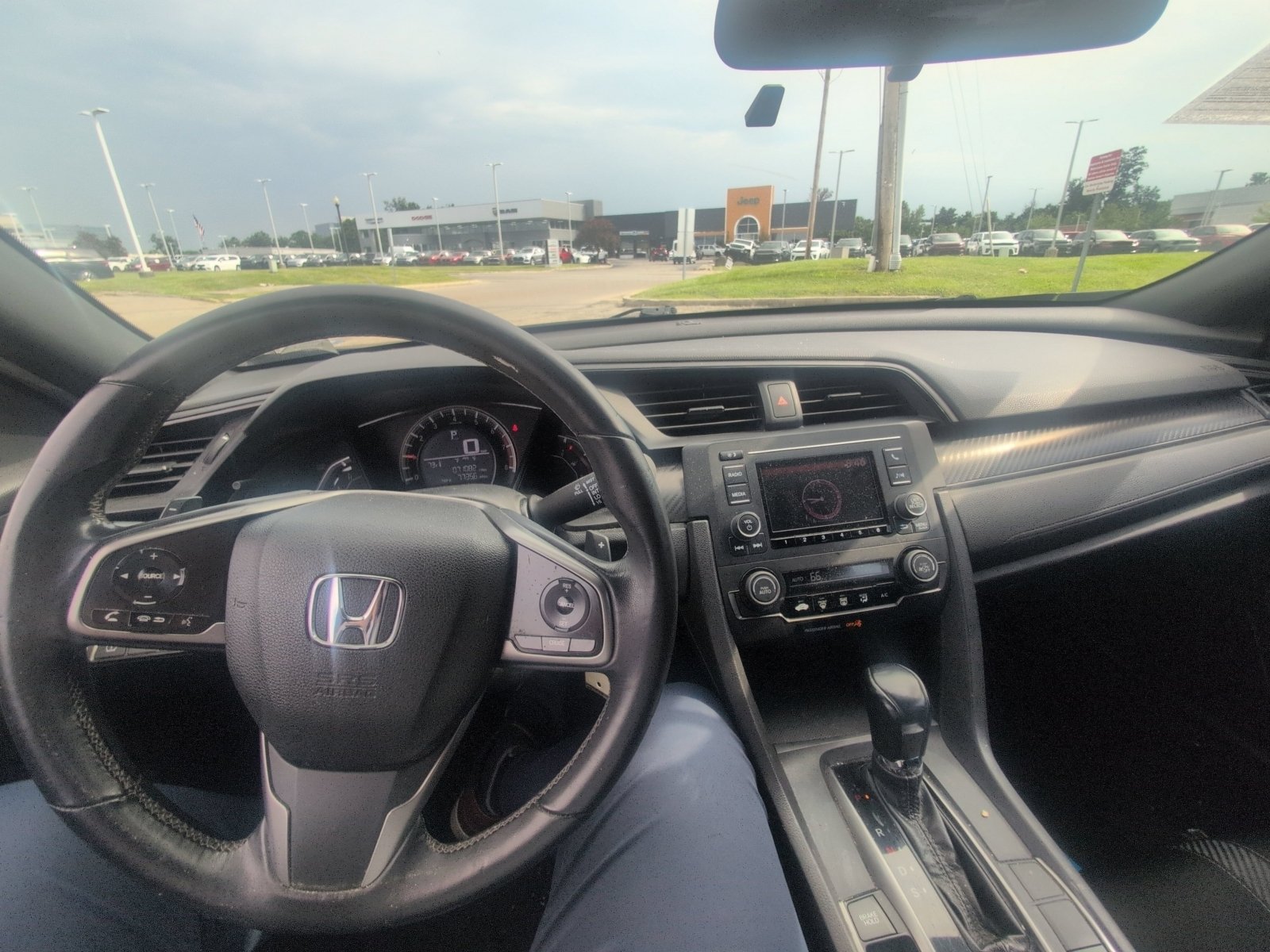 Used 2018 Honda Civic Sport image 2