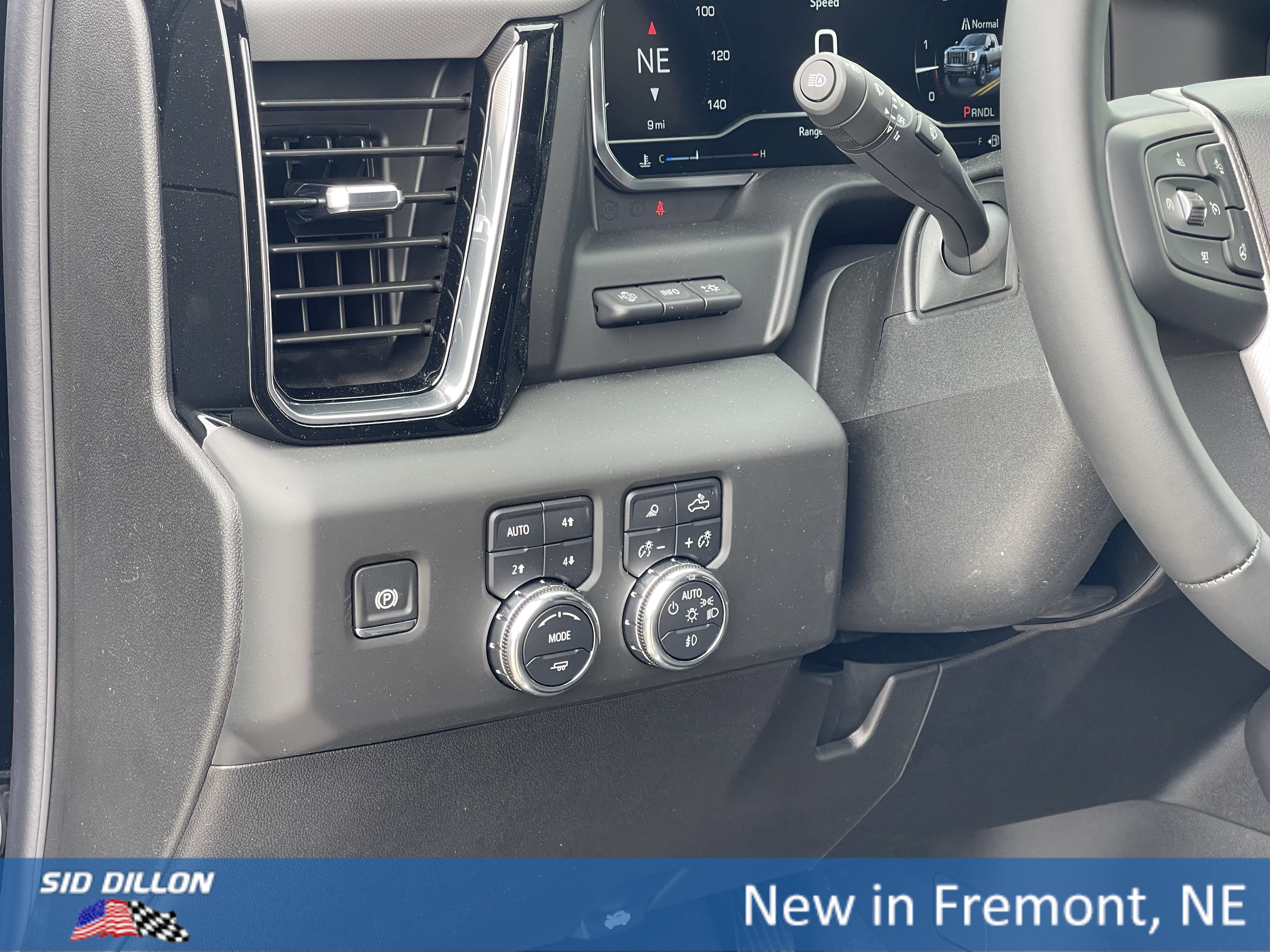 New 2025 GMC Sierra 2500 Denali w/ Denali Reserve Package image 6