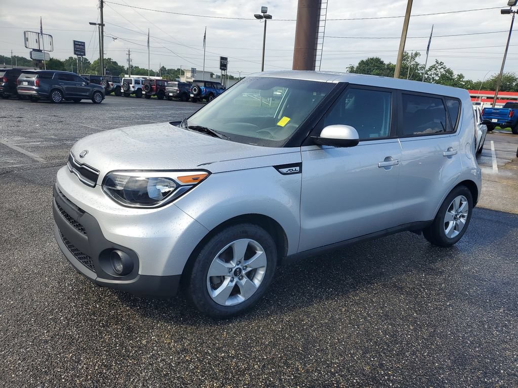 Used 2019 Kia Soul w/ Convenience Package FWD image 2