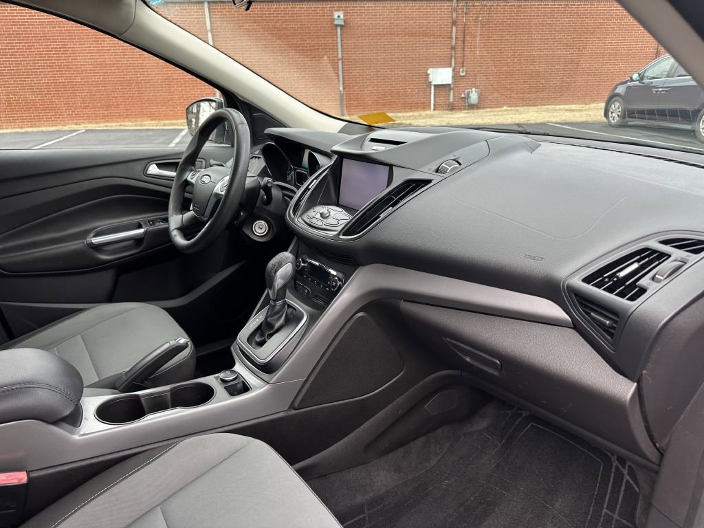 Used 2013 Ford Escape SE image 27