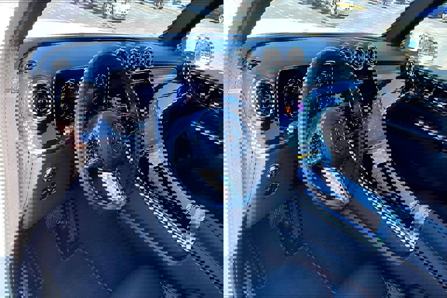 Certified 2025 Mercedes-Benz GLC 300 4MATIC image 17