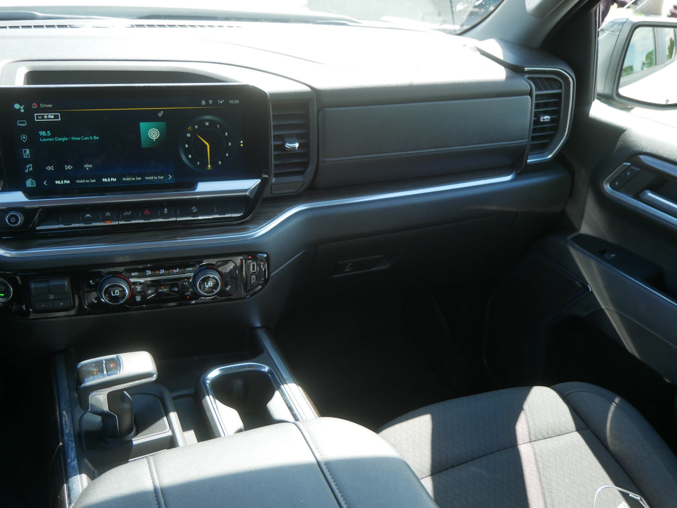 Used 2023 Chevrolet Silverado 1500 RST AWD/4WD image 11