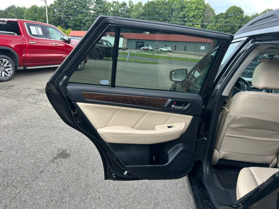 Used 2018 Subaru Outback 3.6R Limited AWD/4WD image 17