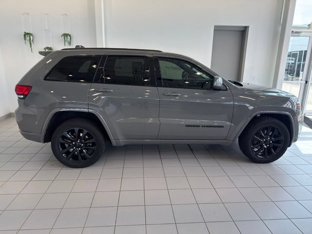 Used 2021 Jeep Grand Cherokee Laredo X AWD/4WD image 38
