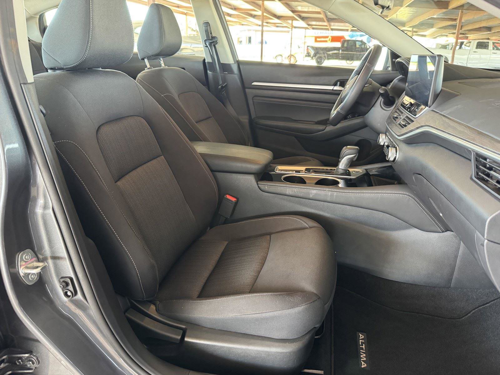 Used 2023 Nissan Altima 2.5 SV w/ SV Premium Package image 39