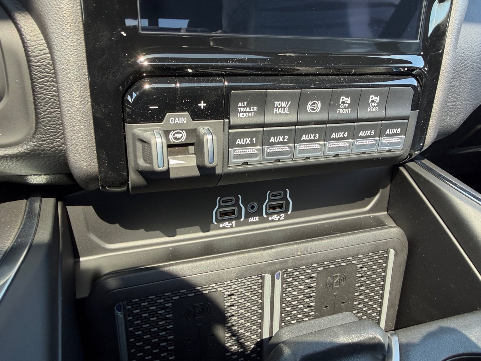 New 2026 RAM 2500 Laramie AWD/4WD image 21