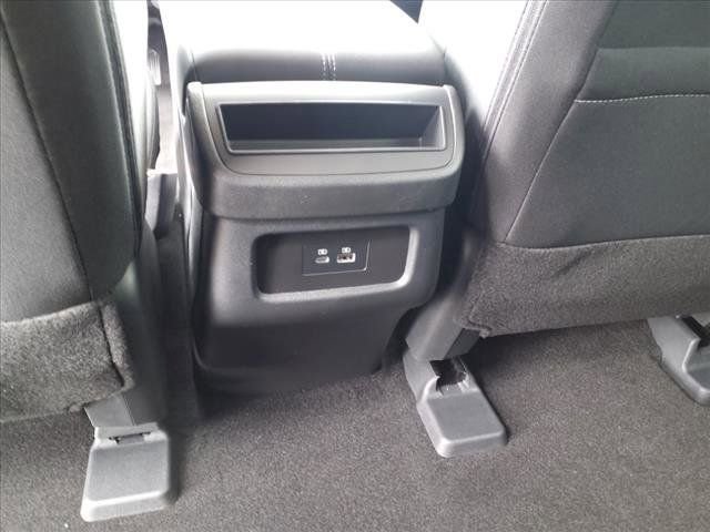 New 2025 Nissan Pathfinder S image 30