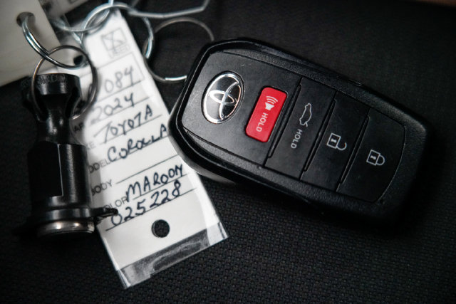 Used 2024 Toyota Corolla SE FWD image 25