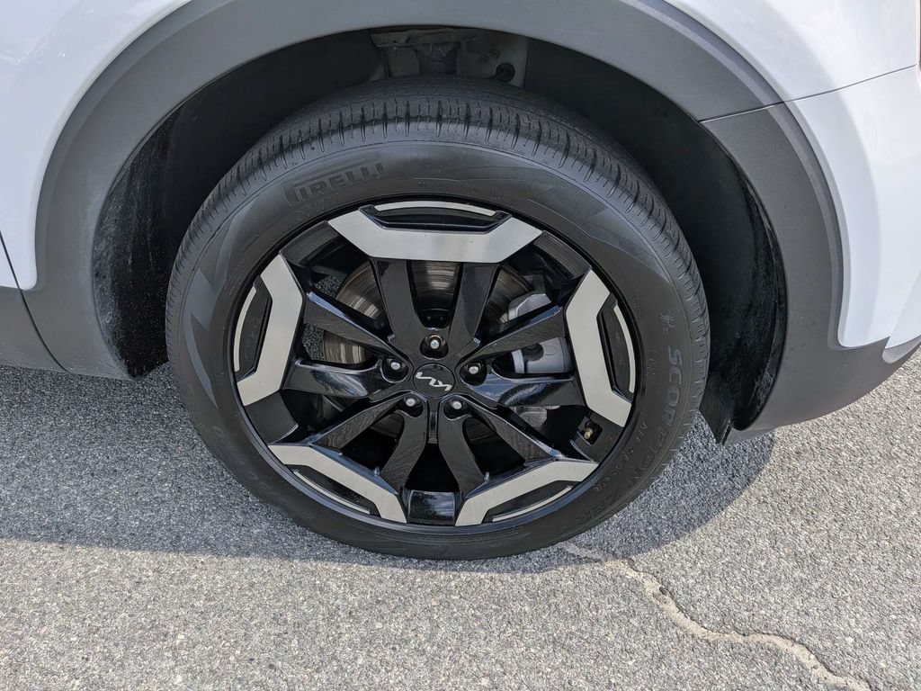 Used 2025 Kia Telluride S AWD/4WD image 11
