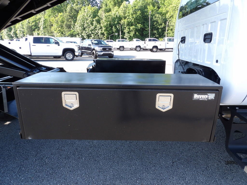 Used 2023 Ford F750 2WD Crew Cab Super Duty image 68
