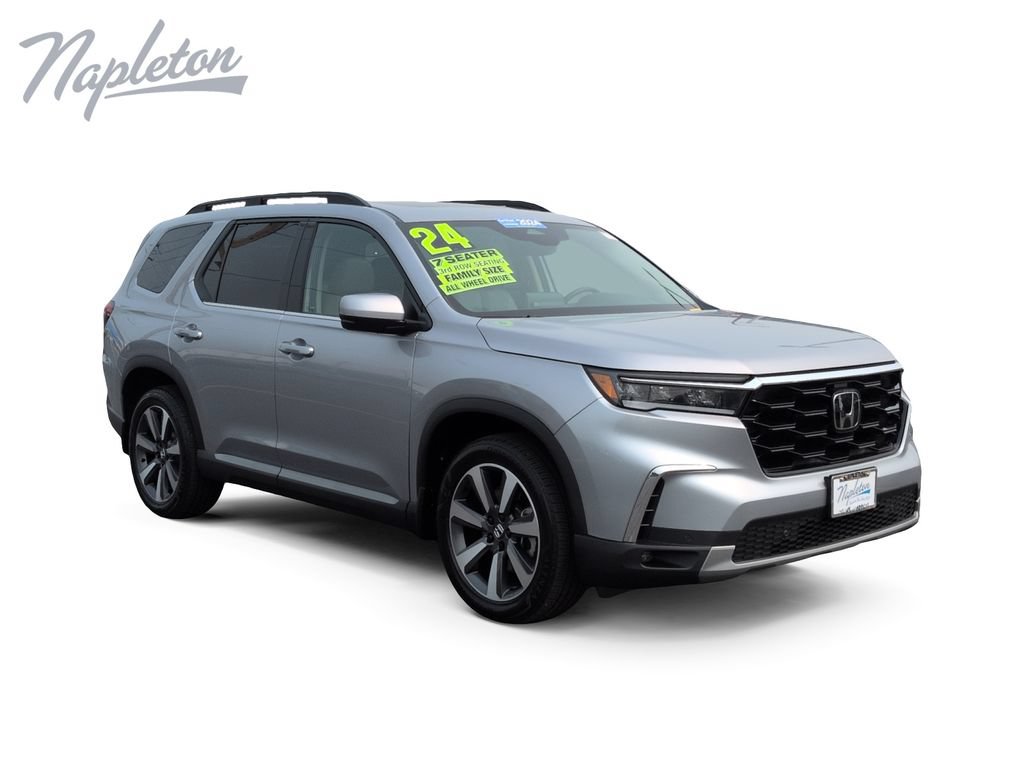 Used 2024 Honda Pilot Touring image 8