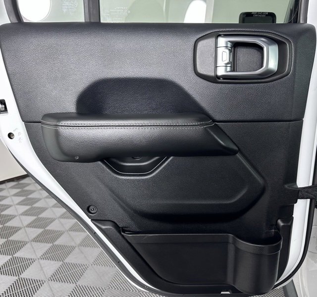 Used 2018 Jeep Wrangler Unlimited Rubicon image 22