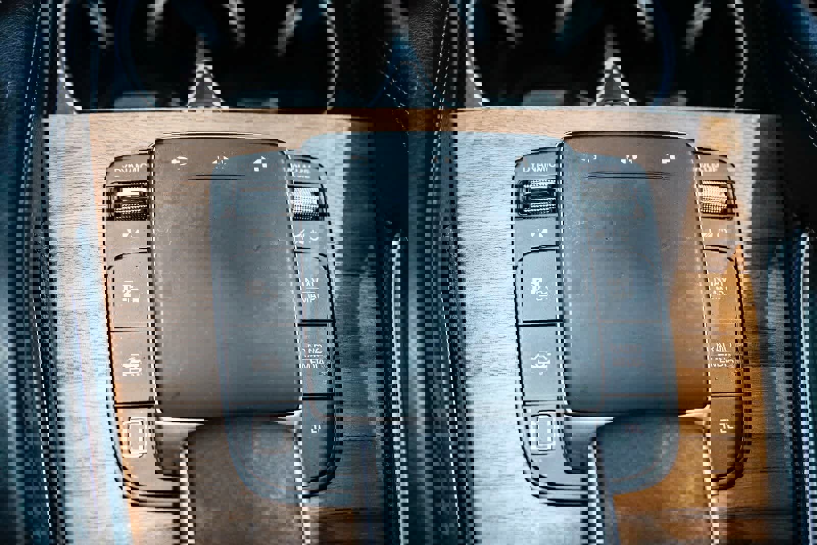 Used 2025 Mercedes-Benz GLE 350 4MATIC image 23