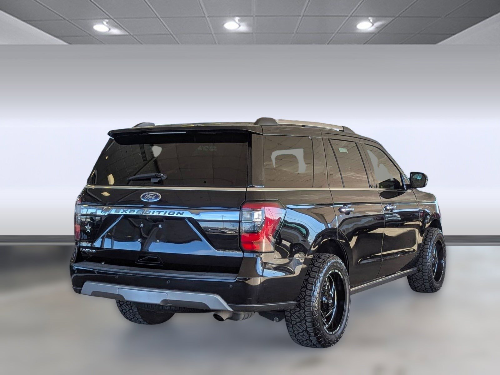 Used 2019 Ford Expedition Limited w/ Equipment Group 301A image 8