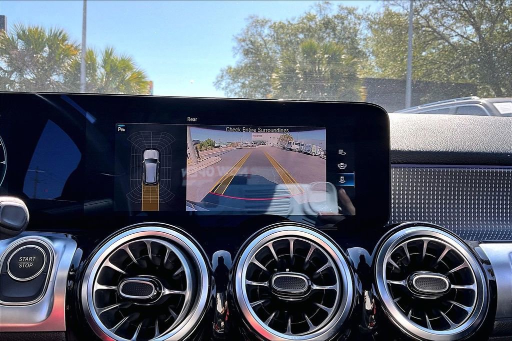 Used 2022 Mercedes-Benz EQB 350 4MATIC image 14