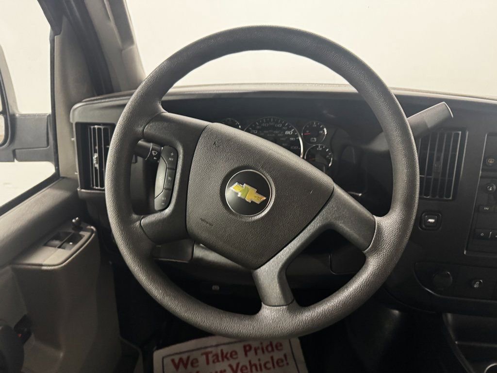 Used 2023 Chevrolet Express 3500 LT w/ LT Preferred Equipment Group RWD image 3