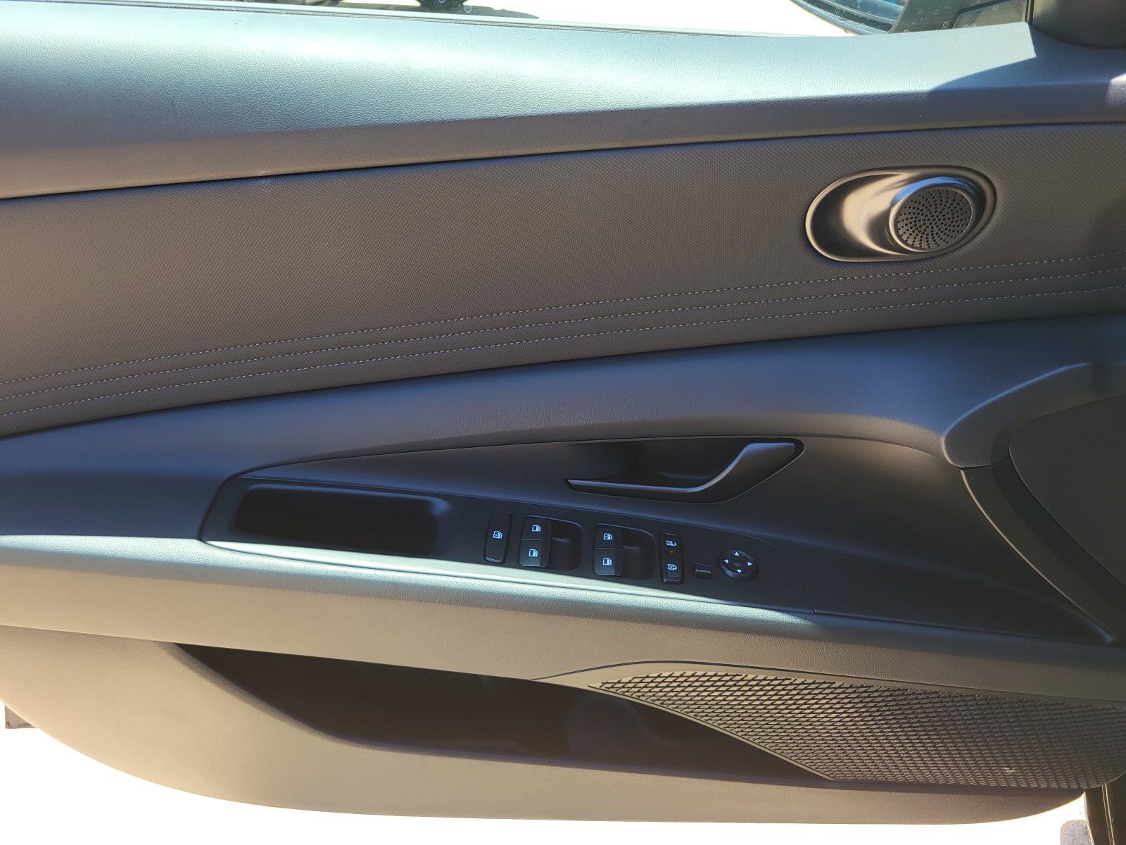 New 2026 Hyundai Elantra SEL Sport Premium FWD image 13