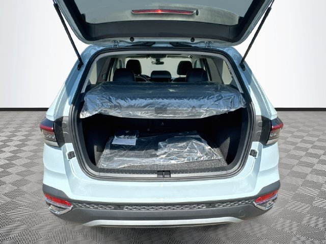 New 2026 Volkswagen Taos SE AWD/4WD image 26