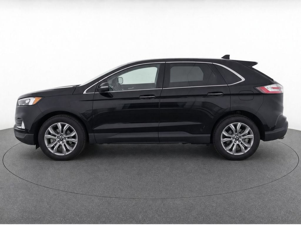 Used 2024 Ford Edge Titanium AWD/4WD image 6