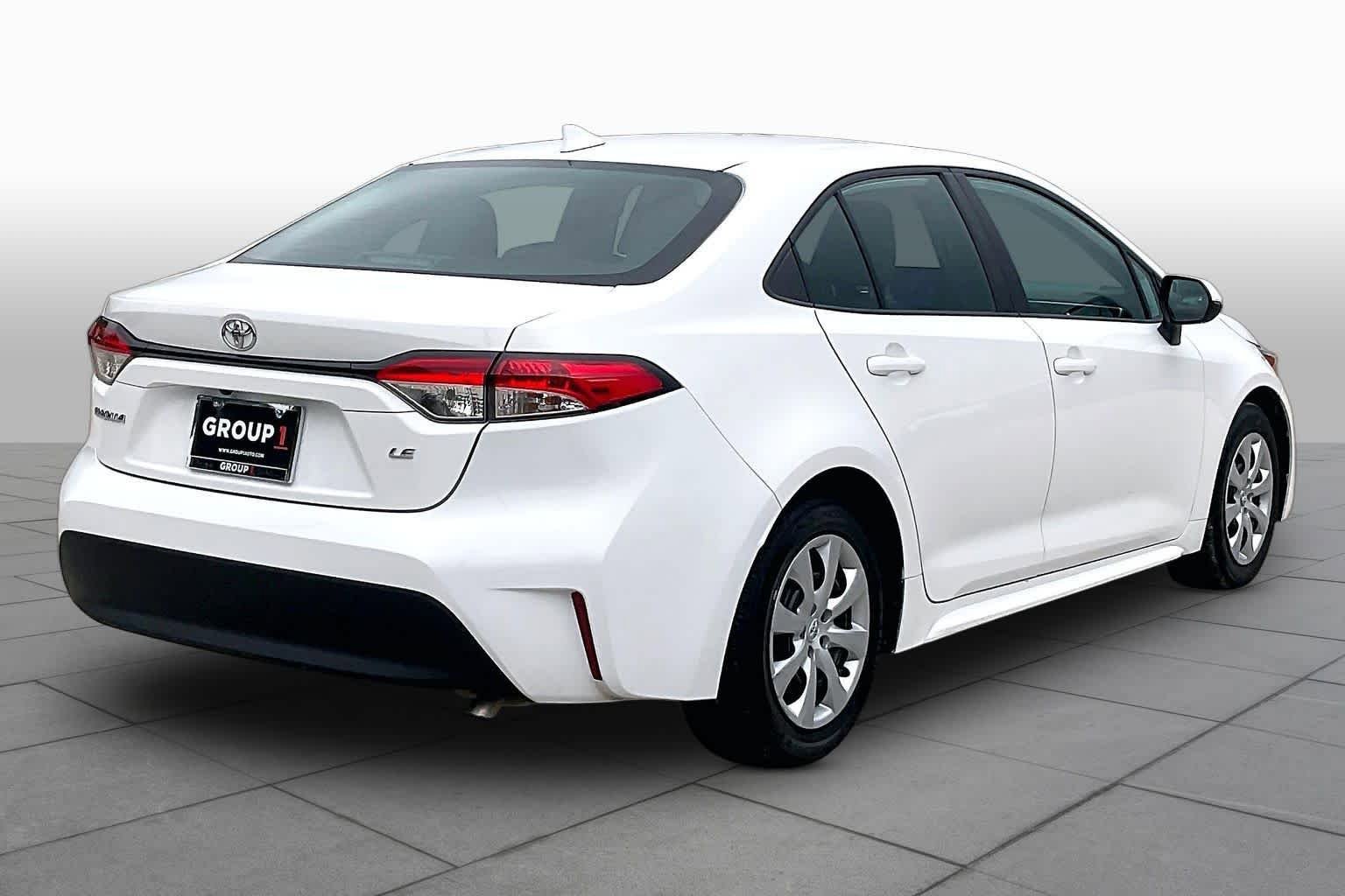 Used 2023 Toyota Corolla LE FWD image 13