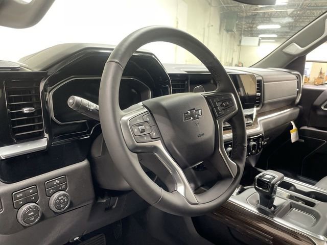 New 2026 Chevrolet Silverado 1500 RST w/ Convenience Package II AWD/4WD image 14