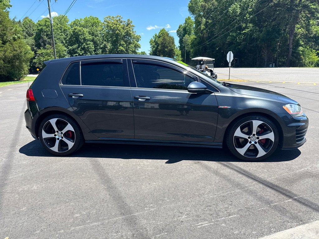 Used 2015 Volkswagen Golf 4-Door FWD image 6