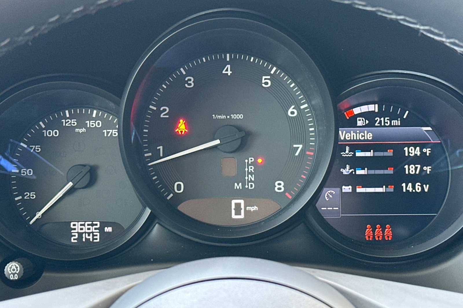 Certified 2022 Porsche Macan AWD/4WD image 25