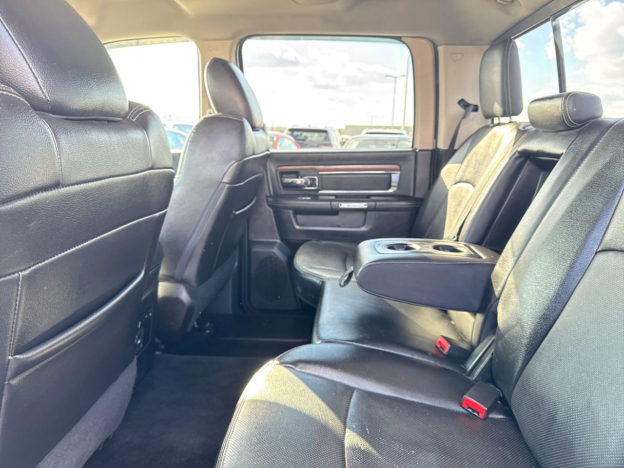 Used 2016 RAM 1500 Laramie w/ Convenience Group image 12