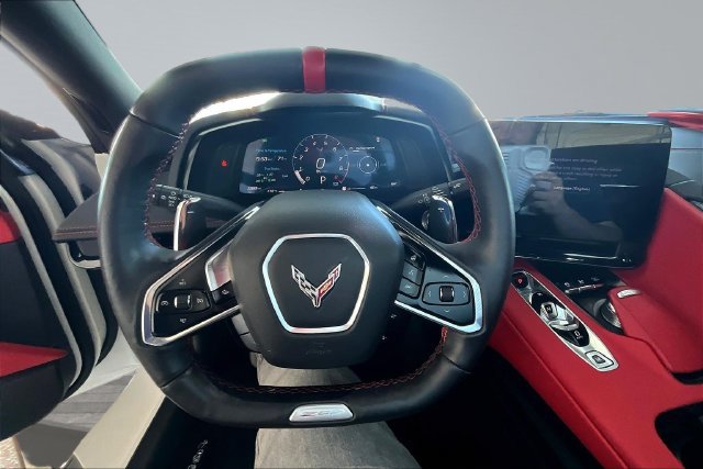 Used 2024 Chevrolet Corvette Z06 RWD image 7