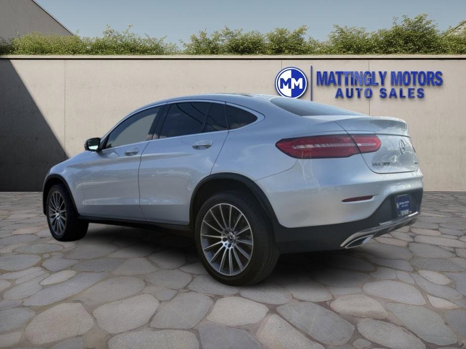 Used 2017 Mercedes-Benz GLC 300 4MATIC Coupe image 5