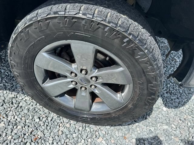 Used 2014 Ford F150 FX4 w/ Equipment Group 402A Luxury AWD/4WD image 9