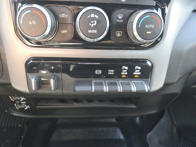 Used 2024 RAM 3500 Big Horn w/ Safety Group AWD/4WD image 16