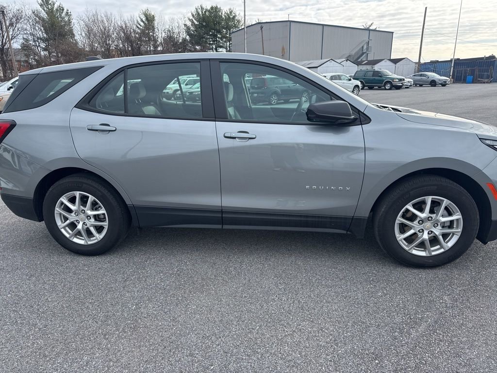 Used 2023 Chevrolet Equinox LS w/ LPO, Floor Liner Package image 2