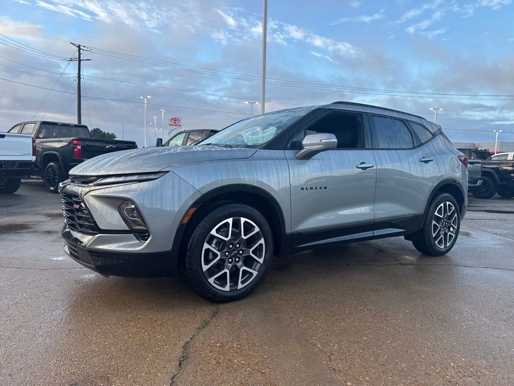 New 2025 Chevrolet Blazer RS w/ Driver Confidence II Package