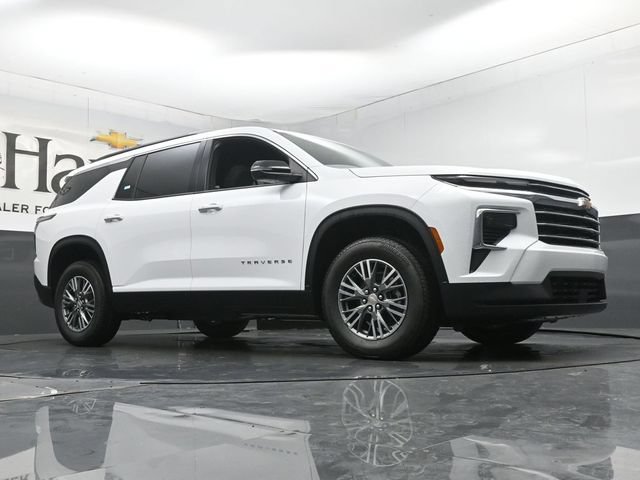 New 2027 Chevrolet Traverse LT w/ LPO, Floor Liner Package AWD/4WD image 2