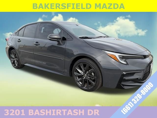 Used 2025 Toyota Corolla SE w/ SE Premium Package image 7