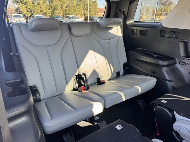 Used 2024 Hyundai Palisade SEL image 15