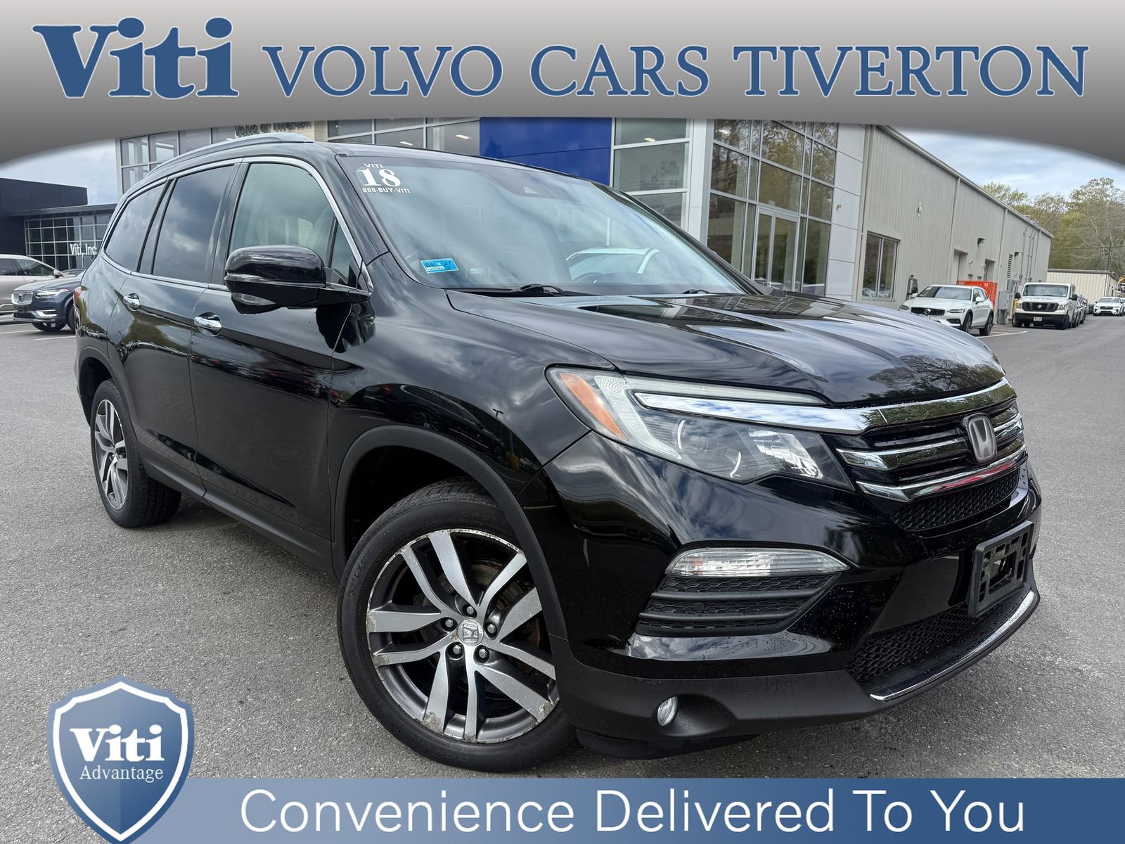 Used 2018 Honda Pilot Touring image 1