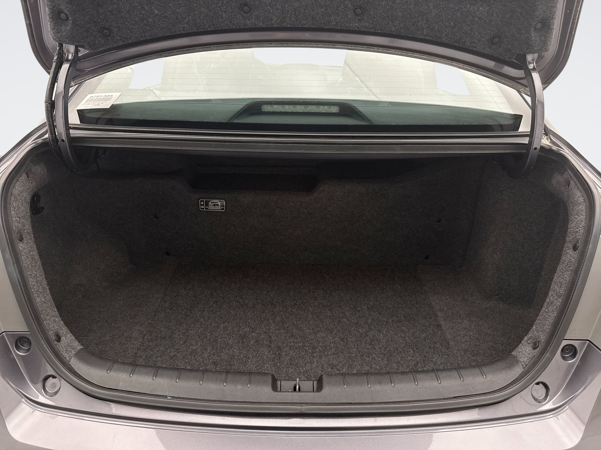 Used 2015 Honda Accord Hybrid Sedan image 19
