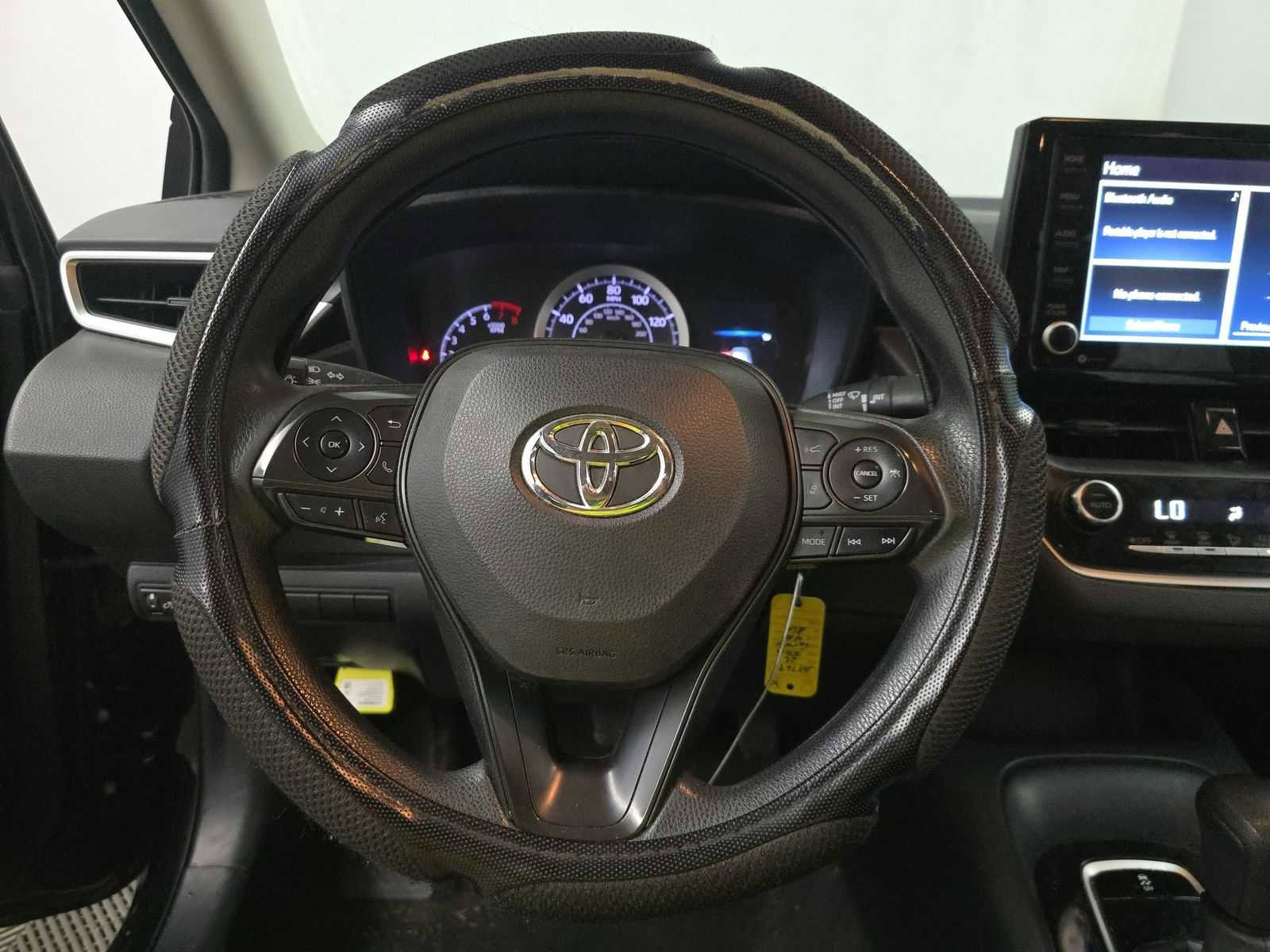 Used 2022 Toyota Corolla LE FWD image 6