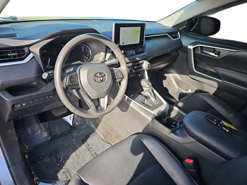 Used 2023 Toyota RAV4 XLE Premium FWD image 16