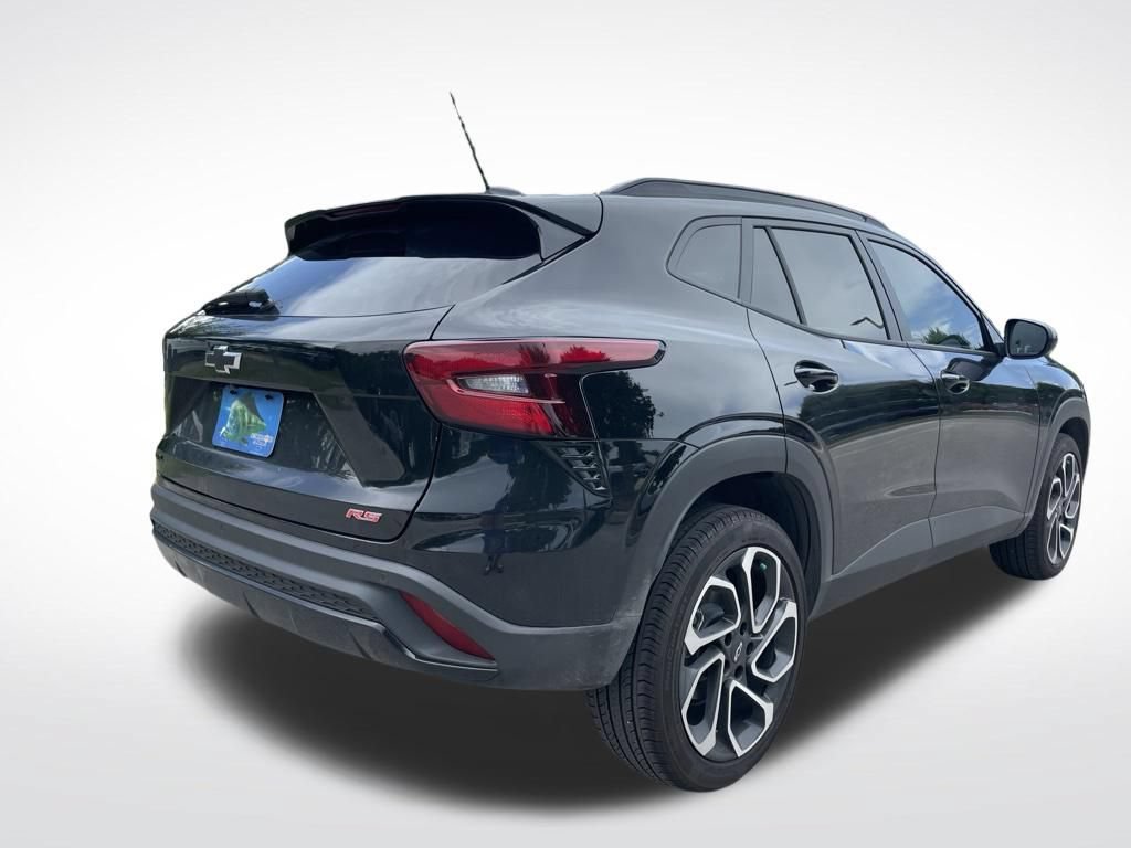 Used 2025 Chevrolet Trax RS w/ Driver Confidence Package FWD image 6
