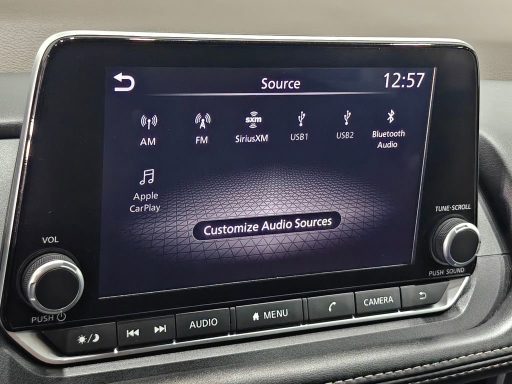 Used 2023 Nissan Rogue S image 32