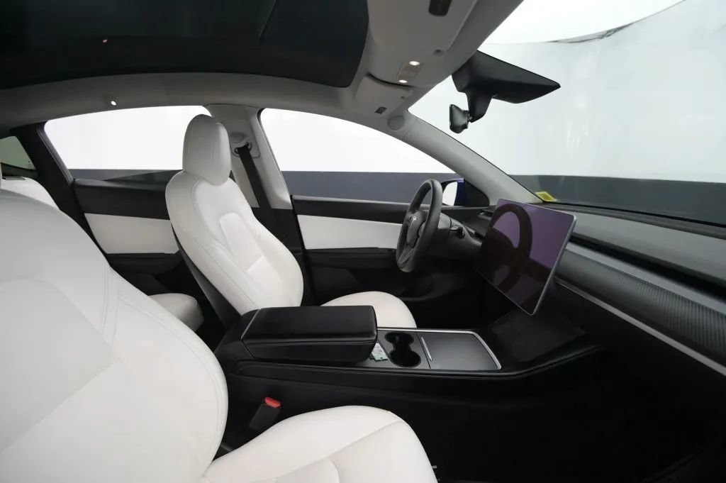 Used 2022 Tesla Model Y Performance AWD/4WD image 50