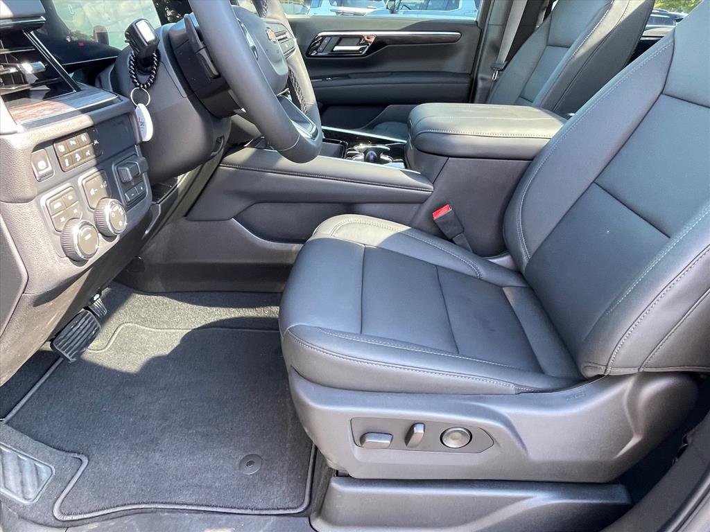 New 2026 Chevrolet Tahoe LT w/ Sun And Tow Package AWD/4WD image 23