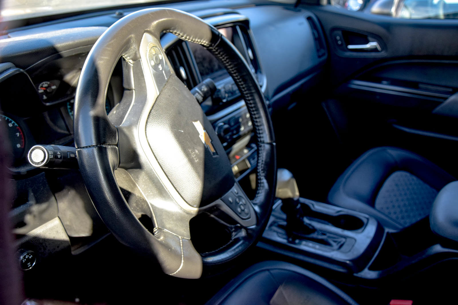 Used 2015 Chevrolet Colorado Z71 AWD/4WD image 21