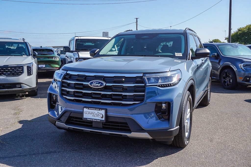 New 2026 Ford Explorer Active w/ Active Comfort Package RWD image 3
