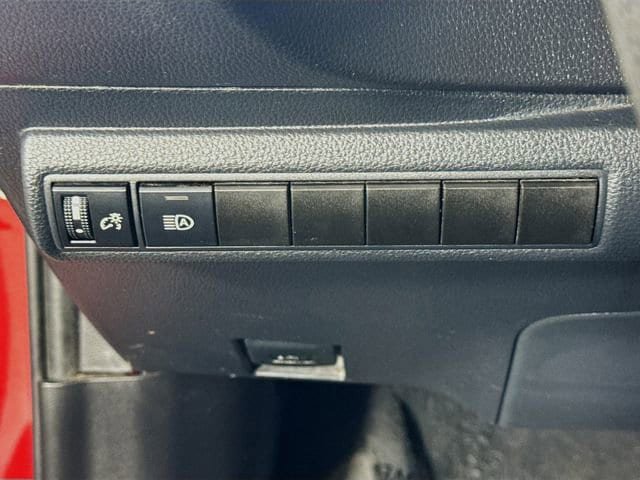 Certified 2021 Toyota Corolla LE FWD image 10