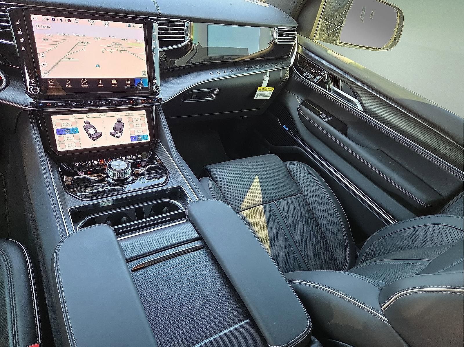 Used 2024 Jeep Grand Wagoneer L Series II w/ Quick Order Packagew 28T image 12