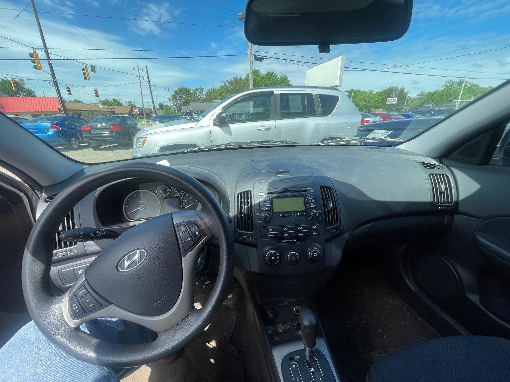 Used 2010 Hyundai Elantra SE w/ Popular Equipment Pkg 2 FWD image 14
